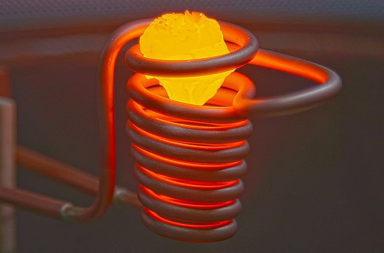 與火焰爐和電阻爐相比，高頻加熱爐有哪些優(yōu)點？